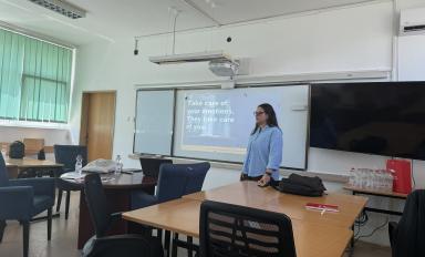 Qendra Didaktike për Përsosmëri në Mësimdhënie në kuadër të UFAGJ-së organizon trajnimin “Menaxhimi emocional dhe kujdesi për veten” me Prof. Dr. Nathalia Quiroz Molinares nga Spanja